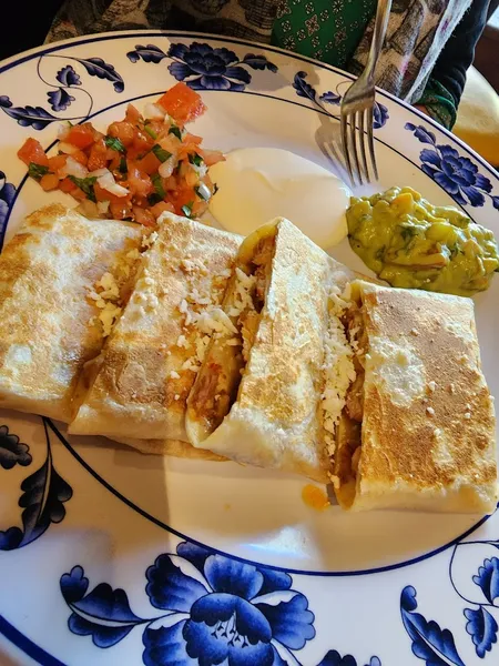 chicken quesadilla El Metate