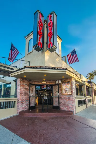 rooftop bars Tavern at the Beach in Pacific Beach