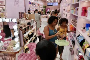 Top 12 cosmetics stores in Fashion District Los Angeles