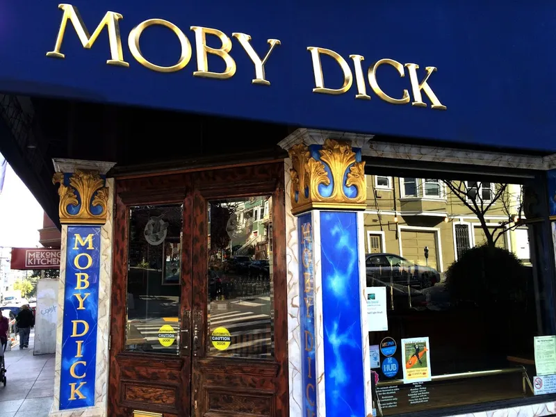 themed bars Moby Dick