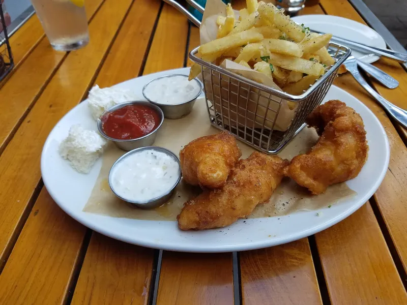 comfort food Blue Mermaid in Fisherman's Wharf