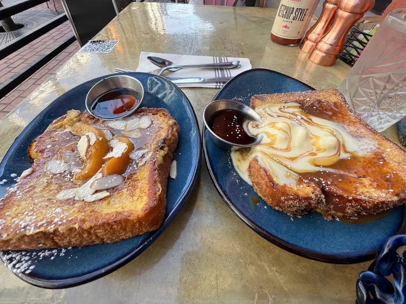 garlic bread Gaslamp Breakfast Company