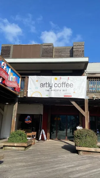 avocado toast Artly Coffee @ Pier 39