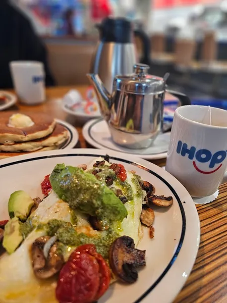 avocado toast IHOP