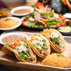 Best of 16 Mexican restaurants in Lake View Chicago