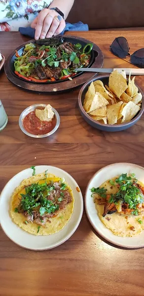 mexican restaurants Blanco Cocina + Cantina in Greater Uptown