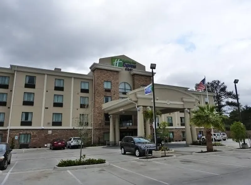 hotel with free parking Holiday Inn Express & Suites Houston North - IAH Area, an IHG Hotel