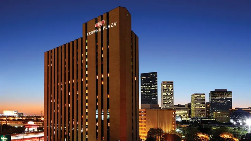 hotel with free breakfast Crowne Plaza Houston Med Ctr-Galleria Area, an IHG Hotel