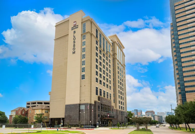 hotels with room service Blossom Hotel Houston