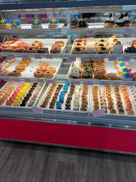 bakeries Yonutz Donuts and Ice Cream - Kingwood TX