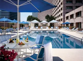 Top 16 hotels in Greater Uptown Houston