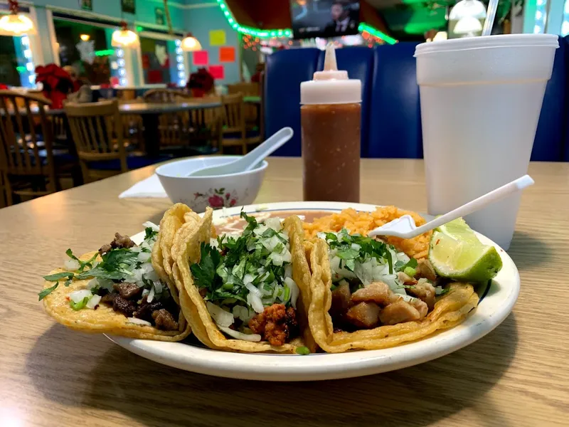 chicken fajitas Tacos El Tio in Belmont Cragin