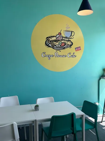 Crepe House Cafe