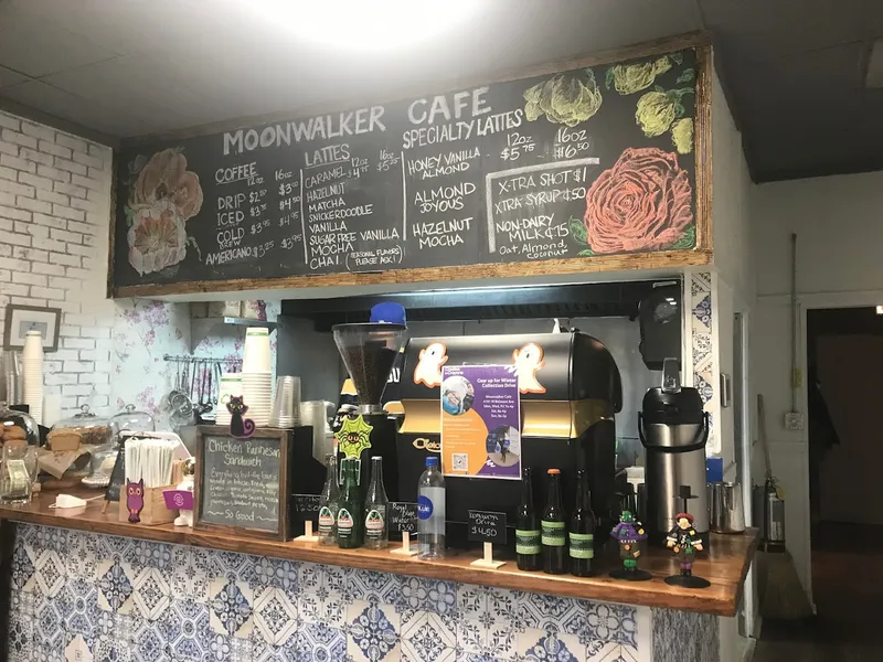 coffee shops Moonwalker Cafe in Avondale