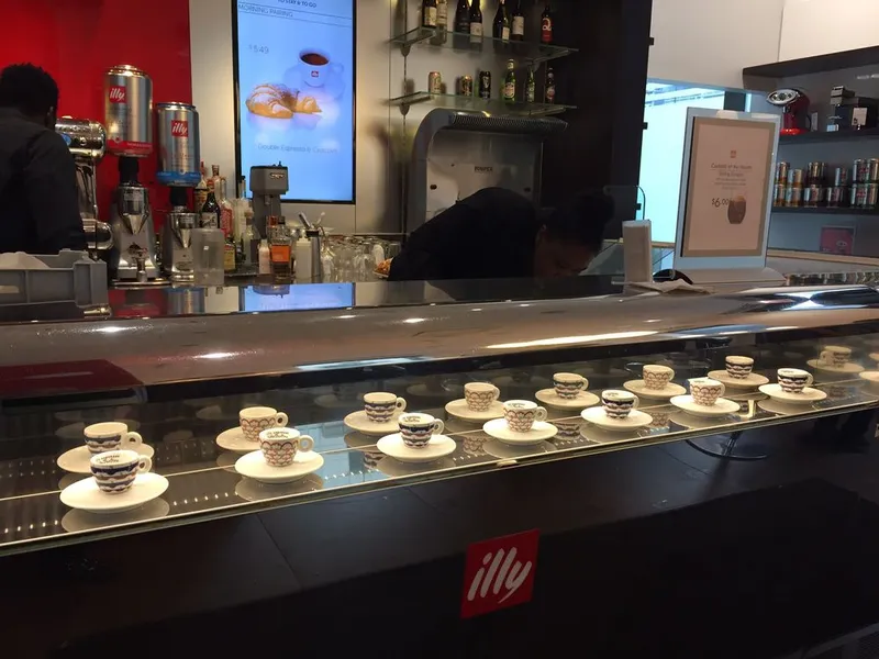 coffee shops espressamente illy