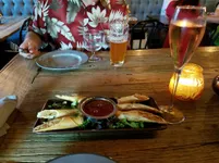 Best of 18 happy hours in Andersonville Chicago