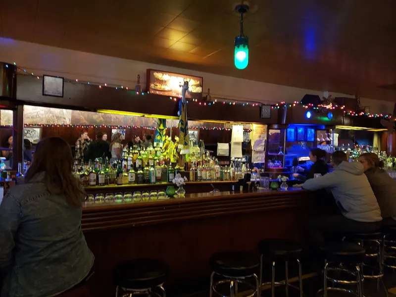 Simon's Tavern