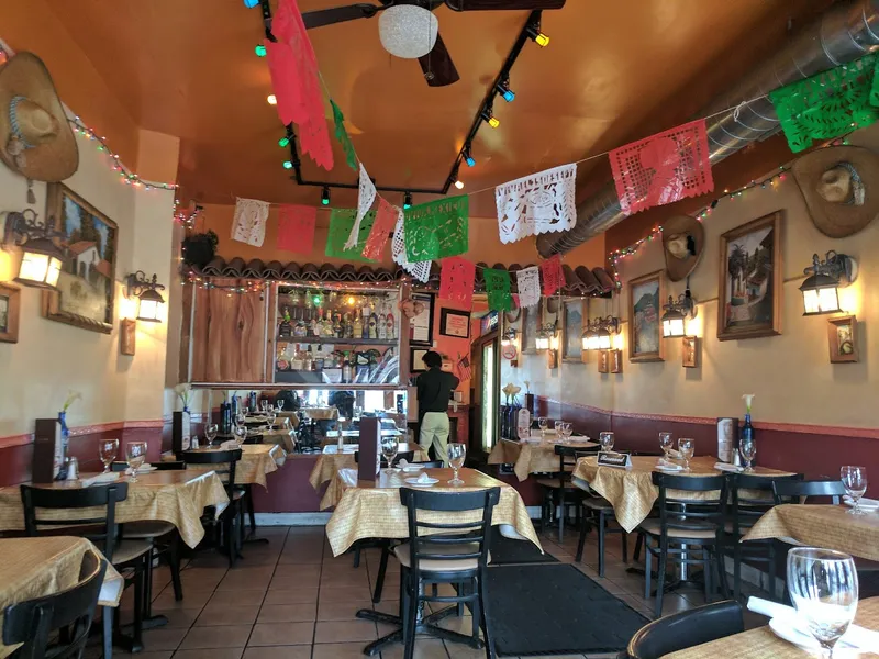 Tex Mex restaurants El Mariachi Restaurant in Lake View