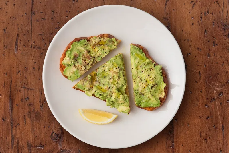 avocado toast la Madeleine