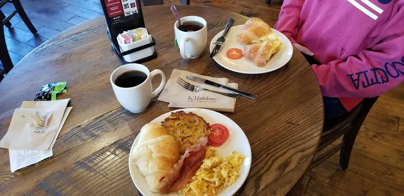 coffee shops la Madeleine