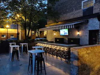 Best of 16 bars in Lincoln Square Chicago