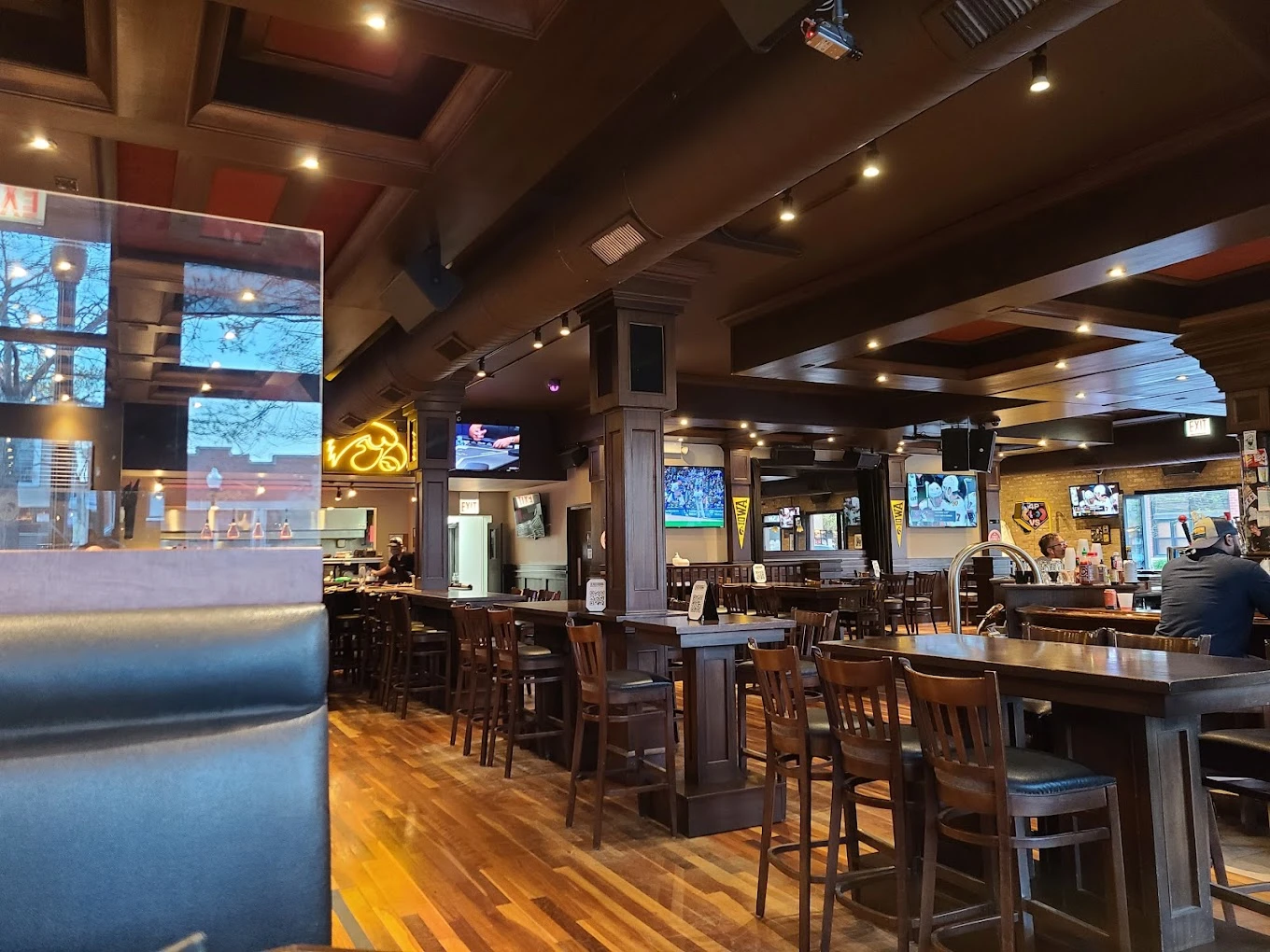 Best of 17 bars in Irving Park Chicago