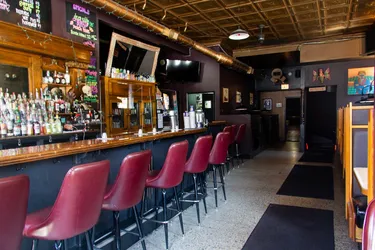 Best of 16 bars in Roscoe Village Chicago