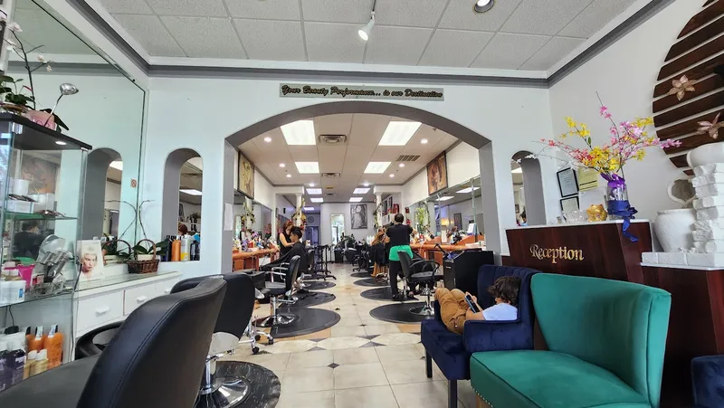 hair salons 22 Hair Salon 明利 in Sharpstown