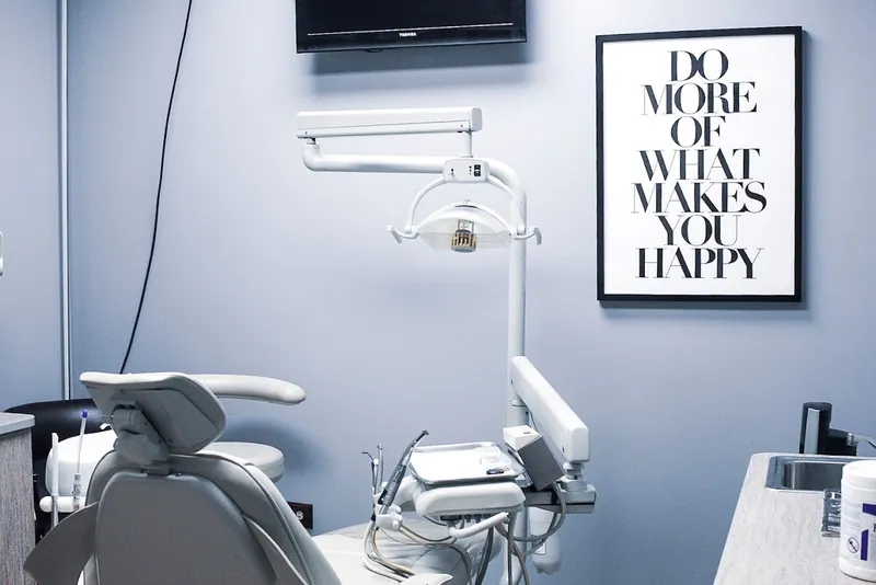 dental clinics Compass Dental at Lakeview