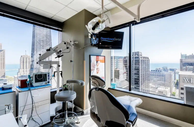 dental clinics Downtown Dental River North in Streeterville