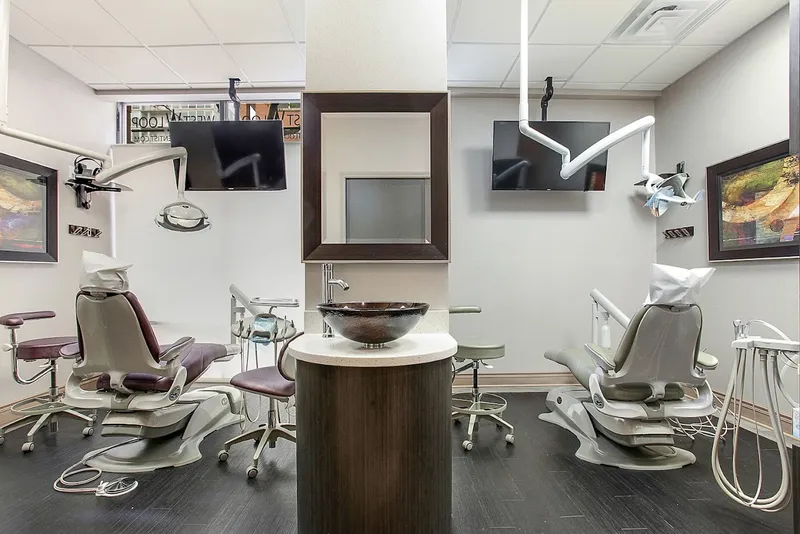 dental clinics West Loop Smile Studio