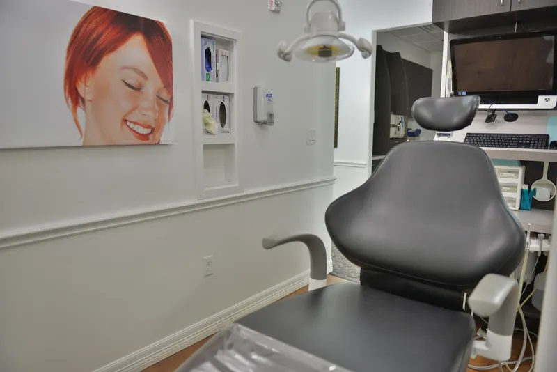 dental clinics Ideal Dental Crescent in Eldridge / West Oaks