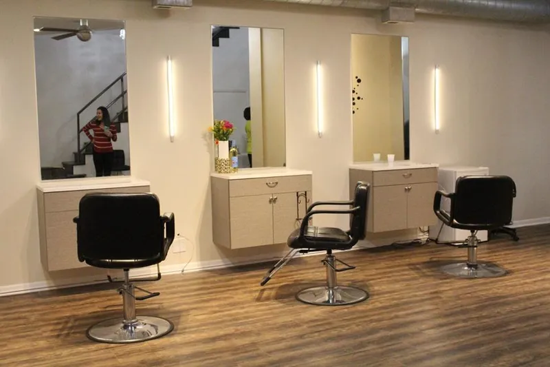 hair salons Salon Glow Chicago