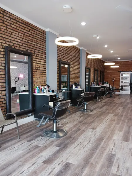 hair salons Versatil Beauty Studio