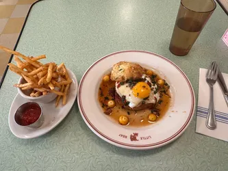 Top 12 fried eggs in Lake View Chicago