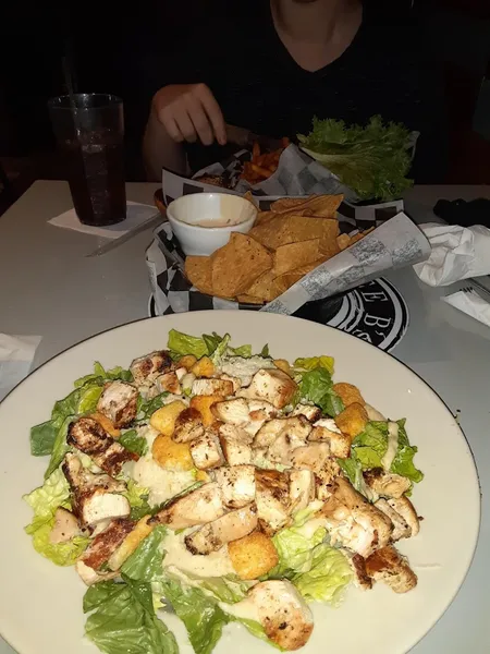 caesar salad Three B's Grill