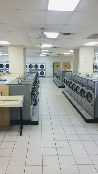 dry cleaning S.O Washateria in Alief