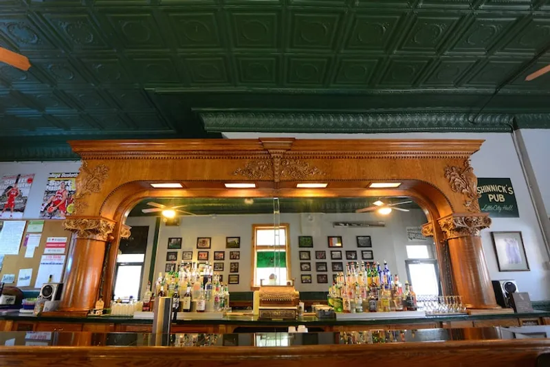 Shinnicks Pub