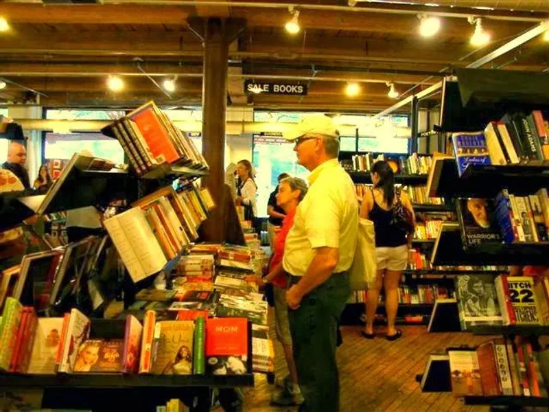 Sandmeyer's Bookstore