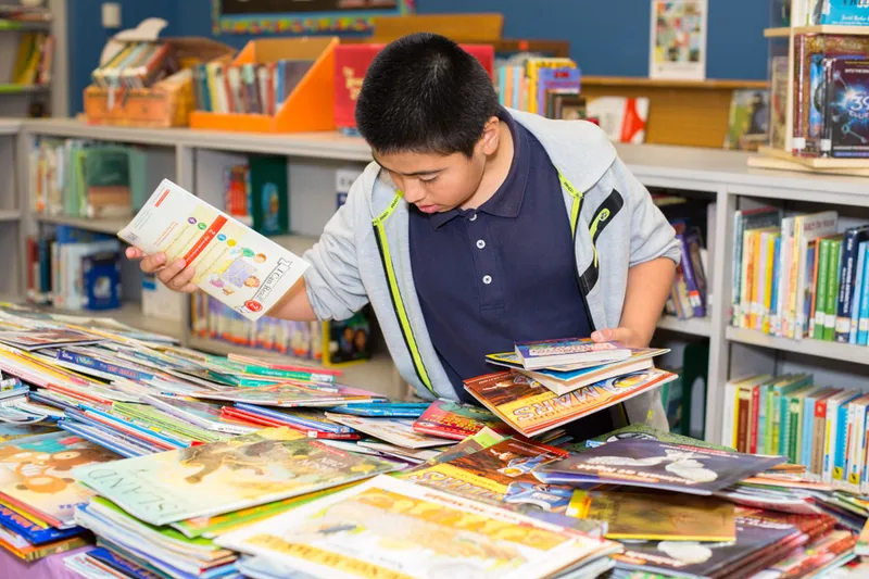 kid bookstores Books Between Kids