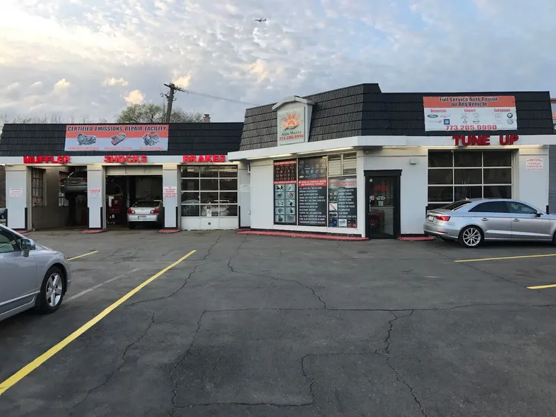 auto repair Sun Auto Werks in Albany Park