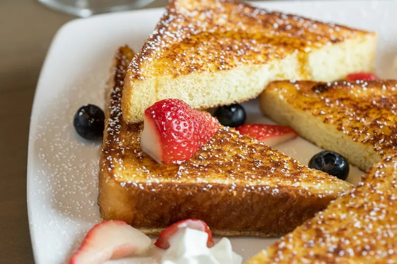 French Toast Stay Cafe in Logan Square