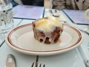 bread pudding in Lake View Chicago