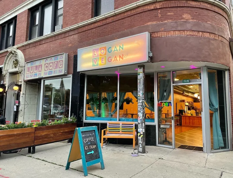 organic restaurant Logan Vegan