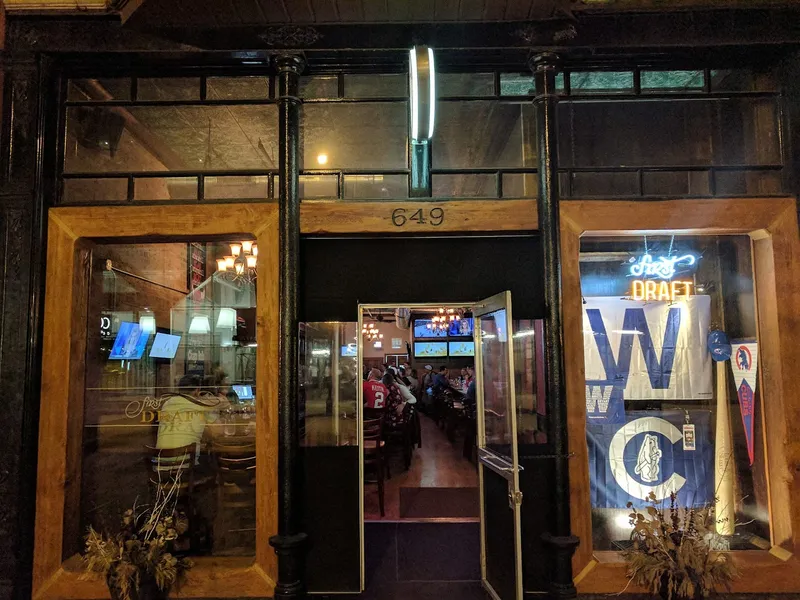 late night restaurants First Draft in South Loop