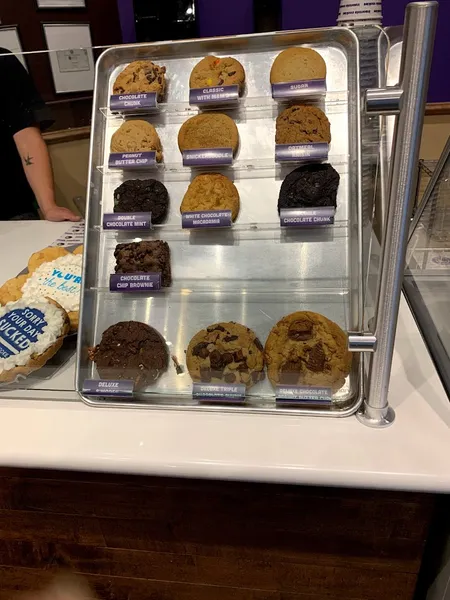 Desserts Insomnia Cookies