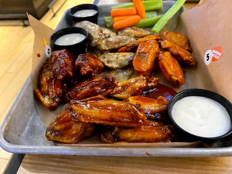 Wings restaurants Buffalo Wild Wings