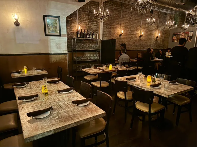 diners Sapori Trattoria in Lincoln Park