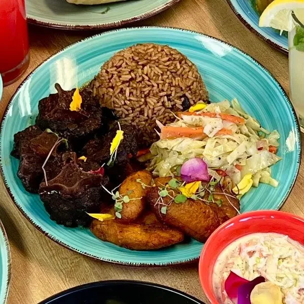 comfort food Lucian's Caribbean Grill in Clear Lake