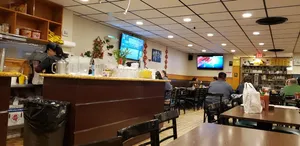 lunch restaurants in Belmont Cragin Chicago